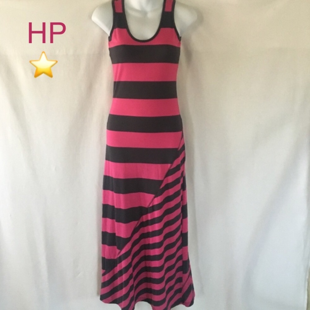 DeRek HeArt mAxi